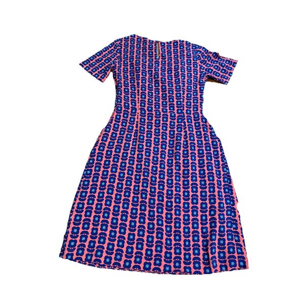 NWT PEPPERBERRY Women’s Geo Floral Front Pocket Super Curvy Dress Coral/Navy 8 - Picture 3 of 10